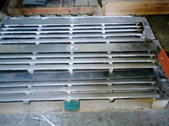 p (COOLED FLOOR BOTTOM PLATE)